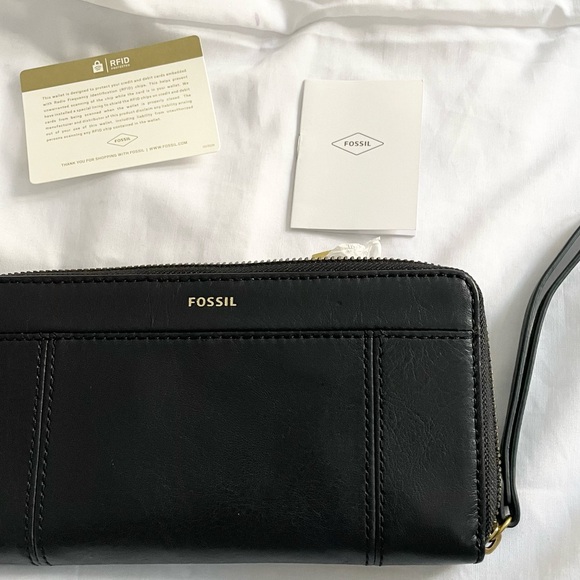 Jori RFID Zip Clutch Fossil midnight navy Leather Wristlet multi compartments - Picture 10 of 13